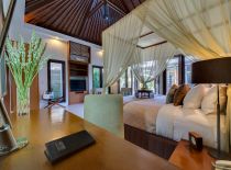 Вилла Lakshmi Toba, Гостевая спальня 2